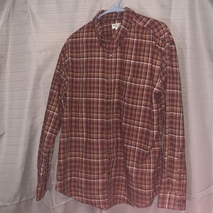 ✔️Men’s St Johns Bay button down shirt